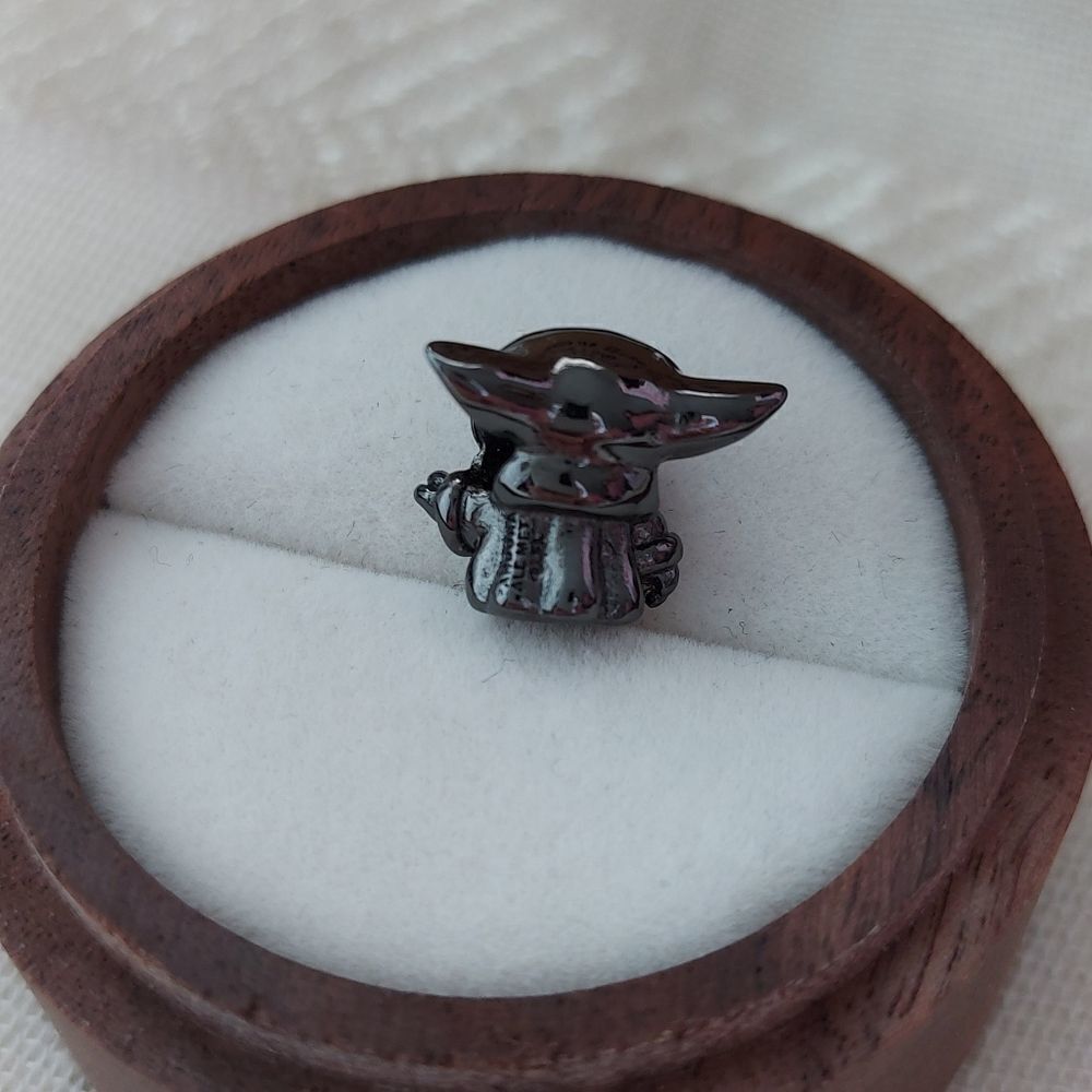 925 Sterling Silver Baby Yoda / Grogu Charm - Picture 3 of 3